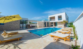 Luxury Villa Buna Palace